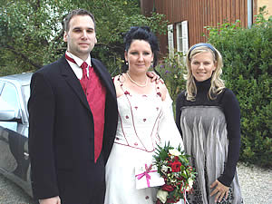 Katja und Stefan Schirnjack mit Miriam in Allershausen bei Muenchen